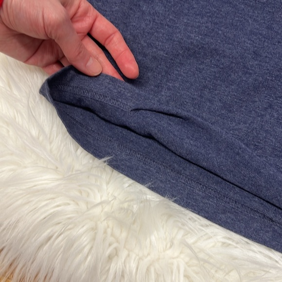 [Stains] 💝 10/$10 💝Seattle SEAHAWKS NFL Long Sleeve Shirt Juniors Size L 10/12 - Picture 7 of 7